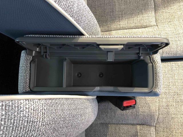 ムーヴキャンバス ストライプスＧ　４ＷＤ　両側電動スライドドア　オートライト　衝突被害軽減システム　横滑り防止機能　プッシュスタート　スマートキー　オートエアコン　パワーウインドウ　電動格納ドアミラー　アイドリングストップ　　新品ナビ（52枚目）