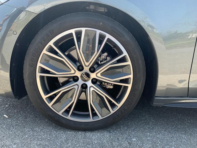 Ａ５ ＴＦＳＩ　１１０ｋＷ　Ｓラインパッケージ　新型Ａ５　ＳＬｉｎｅパッケージ　デイトナグレー、ライティングパッケージ、テクノロジーパッケージＧプロ　当店試乗車（20枚目）