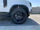 １１０Ｘ－ダイナミックＨＳＥ　Ｄ３５０　エアサスペンション、ブラックエクステリア、プライバシーガラス、スペアホイールカバー同色、スタイル６０１０ホイール、フジホワイト、ＯＰ８３００００　当店試乗車（18枚目）