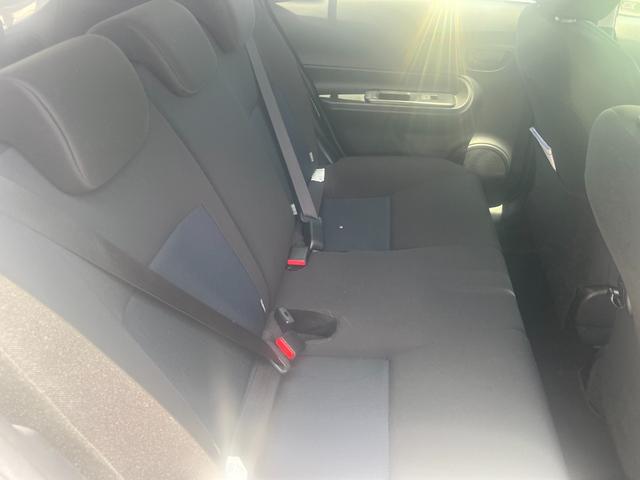 アクア 　キーレス　アイドリングストップ　電動格納ミラー　衝突安全ボディ　禁煙車　ＡＢＳＢｌｕｅｔｏｏｔｈ付き　バックカメラ（39枚目）