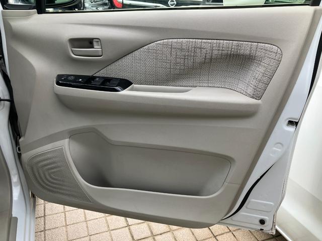デイズ X コーナーソナー 電動格納式ドアミラー オートマチックハイビーム 踏み間違え防止 横滑防止装置 Aライト スマートキー イモビライザー バックカメラ アイドリングストップ ドライブレコーダー キーレス(17枚目)