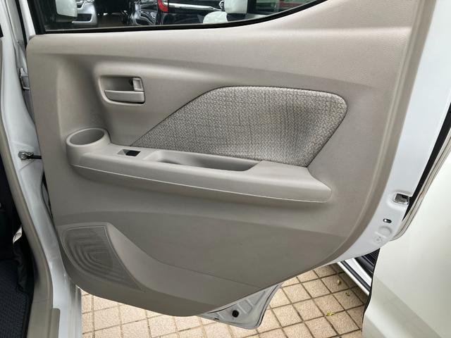 デイズ X コーナーソナー 電動格納式ドアミラー オートマチックハイビーム 踏み間違え防止 横滑防止装置 Aライト スマートキー イモビライザー バックカメラ アイドリングストップ ドライブレコーダー キーレス(19枚目)