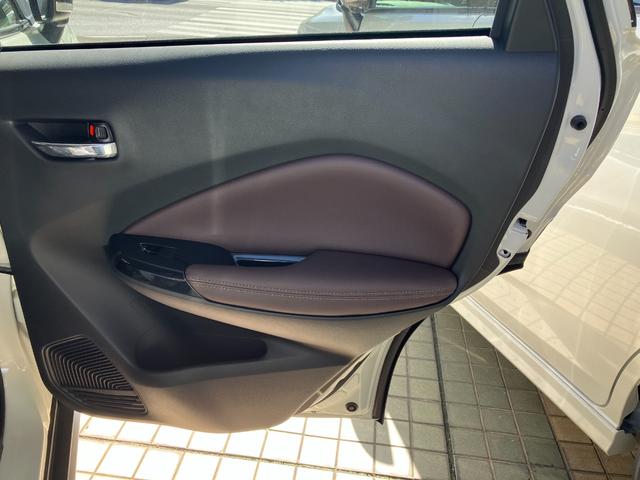 後部座席右ドア
