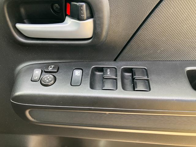 運転席側ドアボタン群