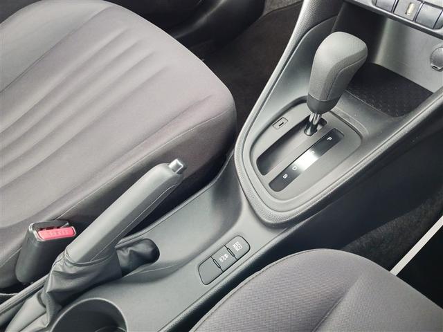 ヤリス X メモリーナビ ミュージックプレイヤー接続可 バックカメラ 衝突被害軽減システム ETC(30枚目)