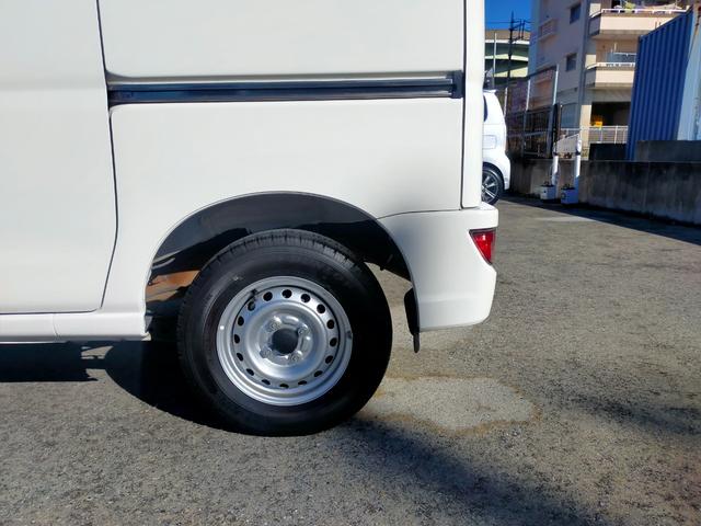 タイヤ溝あります。