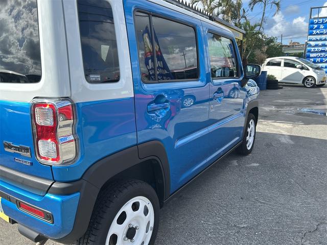 車内のクリーニングは、特に気を付けてやっています、中古車ですが、清潔感溢れる車にするために。