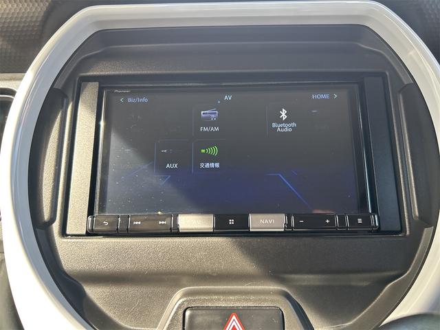 テレビ、ナビ付きブルートゥース等使えます。