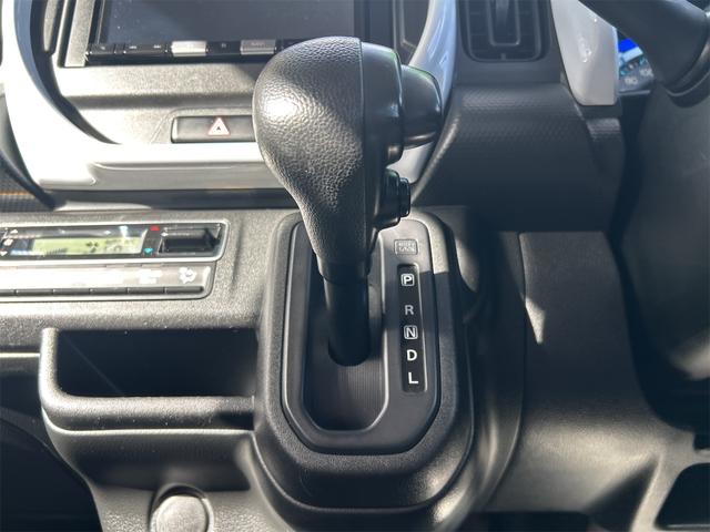 オートエアコン２年間保証ですので安心です。