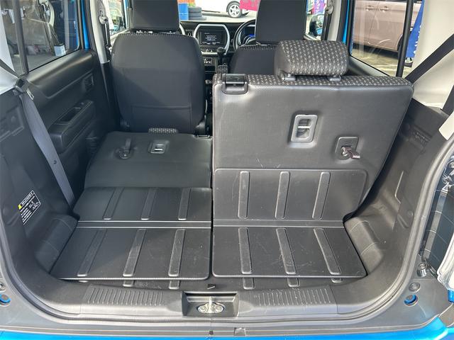 シート倒せば広く使えます。