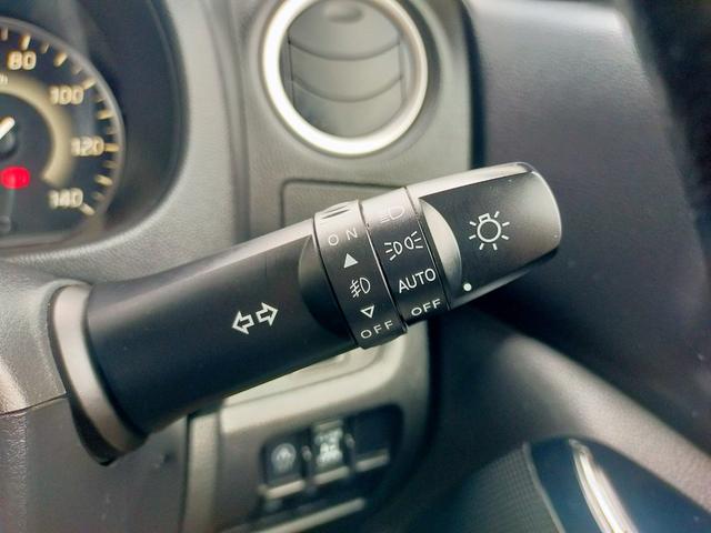 オートライト付き。暗くなると勝手にライトがつきます。