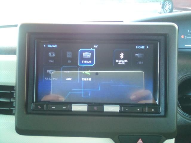 ナビ、ブルートゥース等使えます。