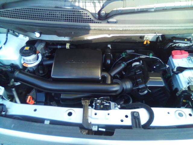 バッテリー交換　エンジンオイル　フィルター交換　ブレーキオイル交換ワイパーブレード交換させて頂きます。２年間保証ですので安心です。