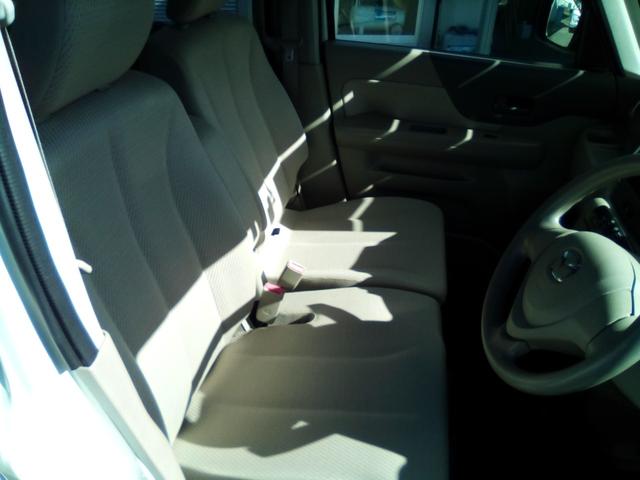 ベンチシート。フロントシートクリーニング済みです。