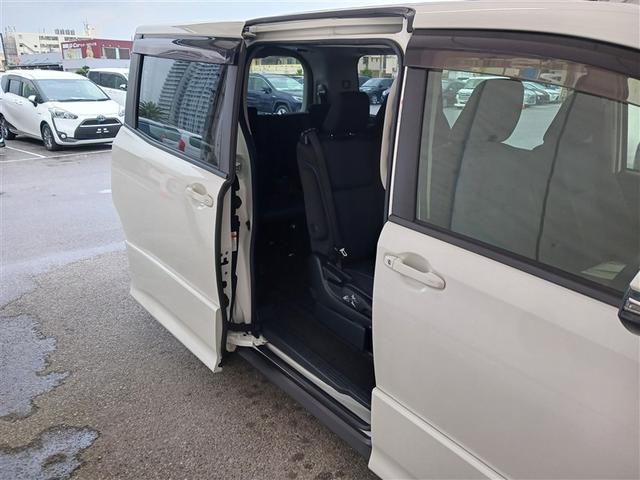 ヴォクシー ＺＳ　フルセグ　メモリーナビ　ＤＶＤ再生　ミュージックプレイヤー接続可　バックカメラ　衝突被害軽減システム　ＥＴＣ　両側電動スライド　ＬＥＤヘッドランプ　ウオークスルー　乗車定員７人　３列シート　記録簿（8枚目）