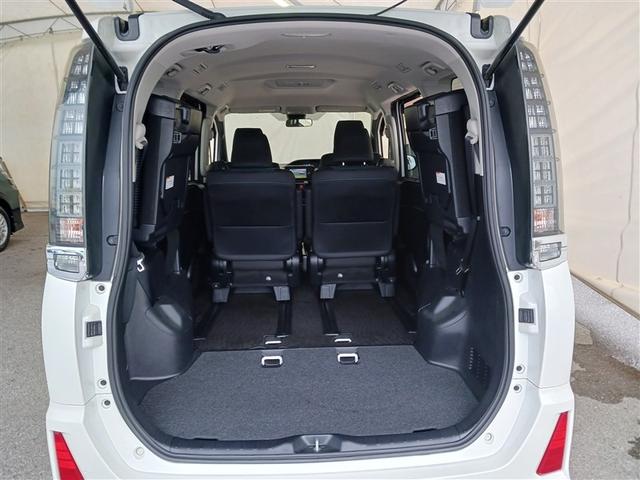 ヴォクシー ＺＳ　フルセグ　メモリーナビ　ＤＶＤ再生　ミュージックプレイヤー接続可　バックカメラ　衝突被害軽減システム　ＥＴＣ　両側電動スライド　ＬＥＤヘッドランプ　ウオークスルー　乗車定員７人　３列シート　記録簿（21枚目）