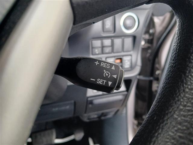 ヴォクシー Ｘ　メモリーナビ　ミュージックプレイヤー接続可　バックカメラ　衝突被害軽減システム　ＥＴＣ　両側電動スライド　ＬＥＤヘッドランプ　乗車定員８人　３列シート　アイドリングストップ（26枚目）