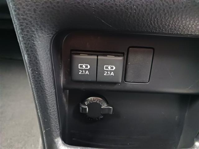 ヴォクシー Ｘ　メモリーナビ　ミュージックプレイヤー接続可　バックカメラ　衝突被害軽減システム　ＥＴＣ　両側電動スライド　ＬＥＤヘッドランプ　乗車定員８人　３列シート　アイドリングストップ（38枚目）