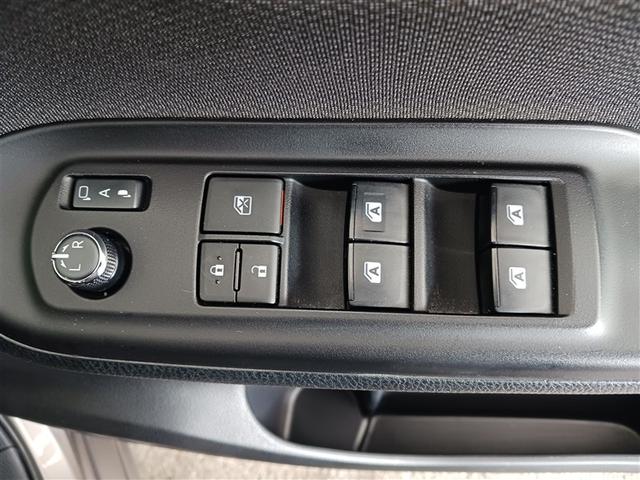 ヴォクシー Ｘ　メモリーナビ　ミュージックプレイヤー接続可　バックカメラ　衝突被害軽減システム　ＥＴＣ　両側電動スライド　ＬＥＤヘッドランプ　乗車定員８人　３列シート　アイドリングストップ（39枚目）