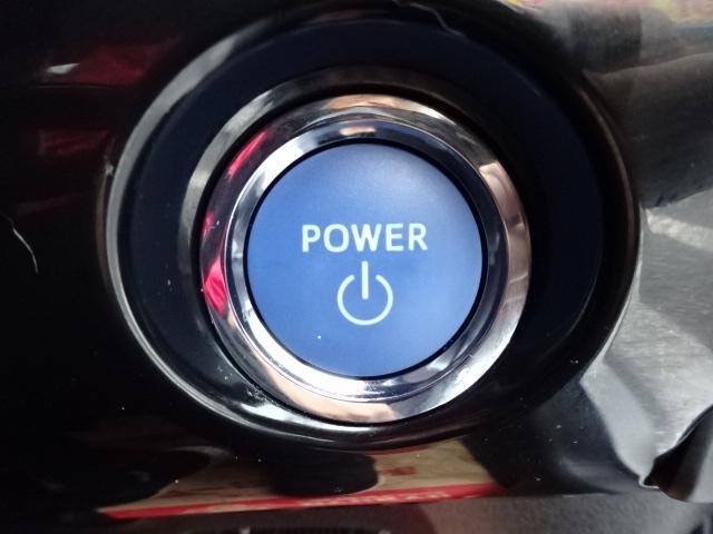 プリウス Ｓ　走行３万３千キロ　トヨタセーフティーセンス　ＳＤナビ　フルセグＴＶ　ＤＶＤ　ブルートゥース　前後ドライブレコーダー　ＥＴＣ　バックカメラ　ＬＥＤヘッドライト　純正アルミ　クルーズコントロール（31枚目）