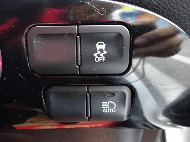 プリウス Ｓ　走行３万３千キロ　トヨタセーフティーセンス　ＳＤナビ　フルセグＴＶ　ＤＶＤ　ブルートゥース　前後ドライブレコーダー　ＥＴＣ　バックカメラ　ＬＥＤヘッドライト　純正アルミ　クルーズコントロール（32枚目）