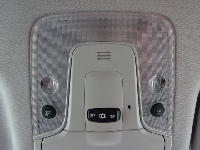 プリウス Ｓ　走行３万３千キロ　トヨタセーフティーセンス　ＳＤナビ　フルセグＴＶ　ＤＶＤ　ブルートゥース　前後ドライブレコーダー　ＥＴＣ　バックカメラ　ＬＥＤヘッドライト　純正アルミ　クルーズコントロール（33枚目）