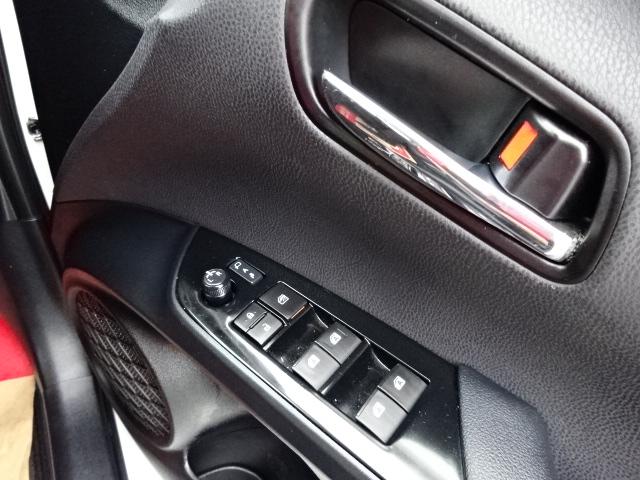 プリウス Ｓ　走行３万３千キロ　トヨタセーフティーセンス　ＳＤナビ　フルセグＴＶ　ＤＶＤ　ブルートゥース　前後ドライブレコーダー　ＥＴＣ　バックカメラ　ＬＥＤヘッドライト　純正アルミ　クルーズコントロール（34枚目）