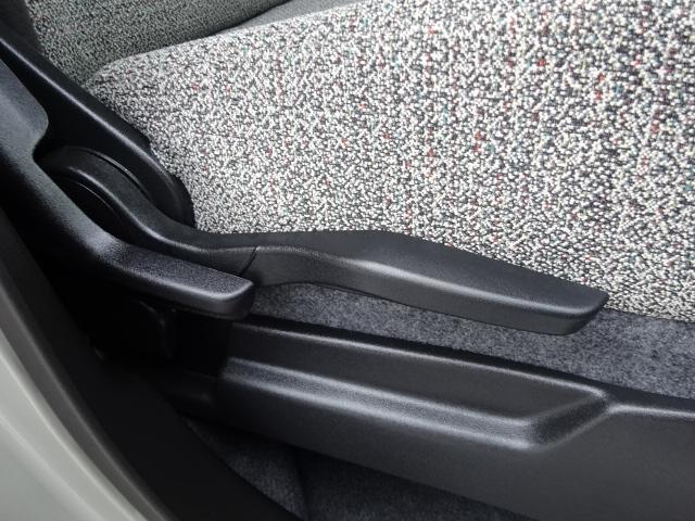 スペーシア ハイブリッドＸ　走行２千キロ　レーダーブレーキサポート　フロアマット　ワイドバイザー　サビ止め施工付き　ＬＥＤヘッドライト　両側パワースライドドア　前後クリアランスソナー　リアサーキュレーター　後席オットマン（14枚目）