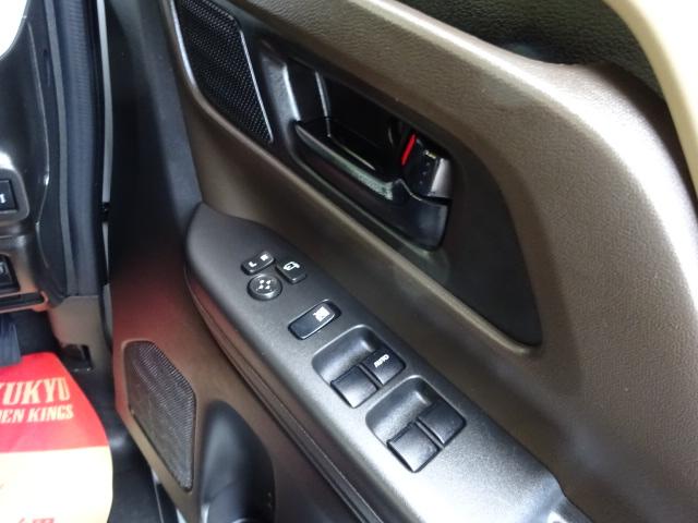 スペーシア ハイブリッドX 走行4千キロ レーダーブレーキサポート フロアマット ワイドバイザー サビ止め施工付き LEDヘッドライト 両側パワースライドドア 前後クリアランスソナー リアサーキュレーター 後席オットマン(32枚目)