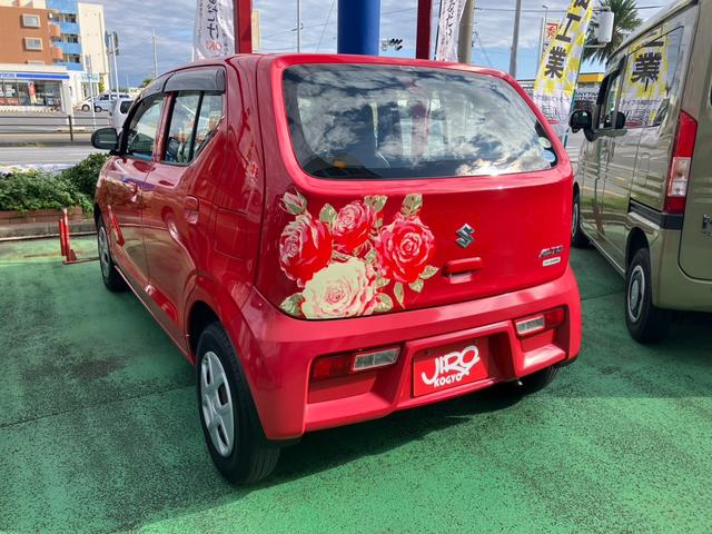 ユーザー直接仕入れの為、点検整備の履歴はもちろん旧オーナー様の使用状況や保管状態などの情報も伝えることが出来ます。出処やメンテナンスの不明な中古車には不安が残りますが、カーリンクは安心感が違います！