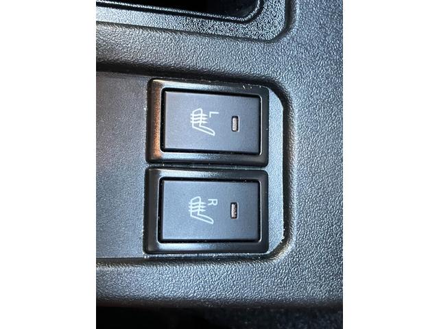 人気のボディーカラーになります！この色を探している方も多いはず！探していた方はお早めにご連絡ください！