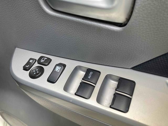ワゴンＲ ＦＸリミテッド　４ＷＤ　スマートキー　電動格納ミラー　シートヒーター　ベンチシート　ＡＴ　盗難防止システム　ＣＤ　アルミホイール　衝突安全ボディ　エアコン　パワーステアリング　パワーウィンドウ（12枚目）