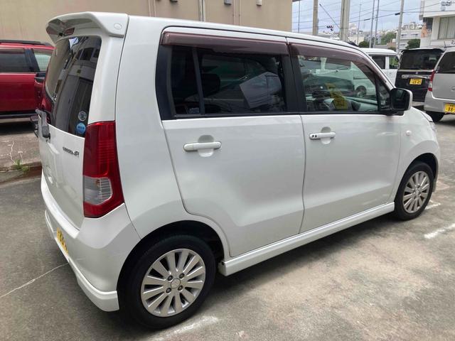ワゴンＲ ＦＸリミテッド　４ＷＤ　スマートキー　電動格納ミラー　シートヒーター　ベンチシート　ＡＴ　盗難防止システム　ＣＤ　アルミホイール　衝突安全ボディ　エアコン　パワーステアリング　パワーウィンドウ（15枚目）