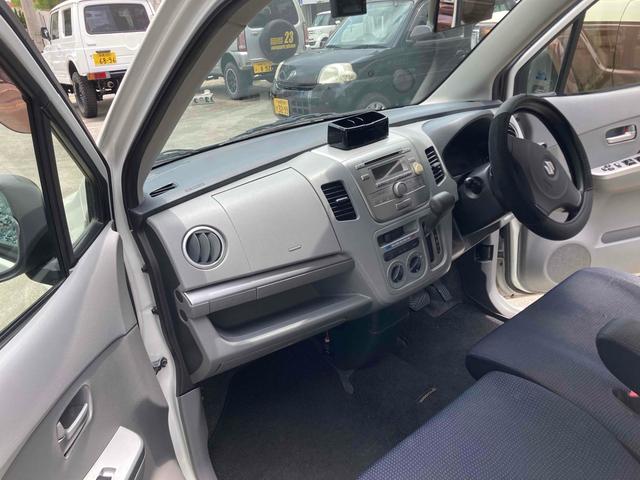ワゴンＲ ＦＸリミテッド　４ＷＤ　スマートキー　電動格納ミラー　シートヒーター　ベンチシート　ＡＴ　盗難防止システム　ＣＤ　アルミホイール　衝突安全ボディ　エアコン　パワーステアリング　パワーウィンドウ（28枚目）