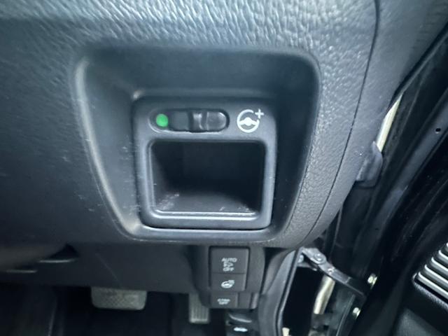 Ｎ－ＢＯＸスラッシュ Ｘ　プッシュスタート＆スマートキー・オートクーロズウインカー付き電動格納ミラー。クルーズコントロール・フルセグナビバックカメラ付き・ブルートゥース・ワイヤレスモバイル充電器・オディオピュアサウンドブース（11枚目）