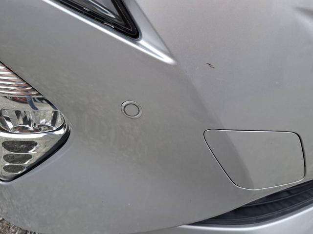 プリウス Ａ　純正ナビ、Ｂｌｕｅｔｏｏｔｈ、フルセグＴＶ（走行中ＯＫ）ヘッドアップディスプレイ、バックカメラ、フォグランプ、自動ワイパー、純正シートカバー、コーナーセンサー１２個、自動ポール、レーダー取締探知機（4枚目）