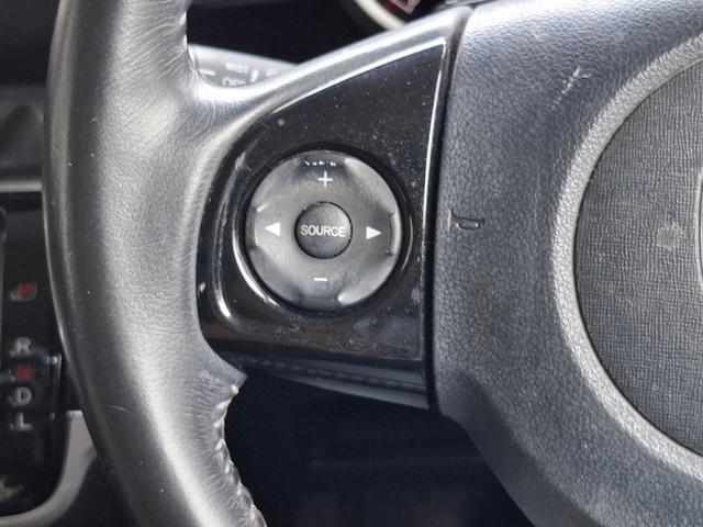 N-BOX+カスタム G SSパッケージ スマートキーx2・フルセグTVナビ&バックカメラ&ブルートゥース・ステアリングスイッチ・両側パワースライドドア・純正エアロ&アルミ&フォグ・リヤ天井スピーカー・記録簿&取説・禁煙車(8枚目)