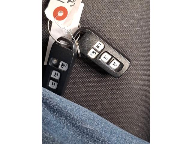 N-BOX+カスタム G SSパッケージ スマートキーx2・フルセグTVナビ&バックカメラ&ブルートゥース・ステアリングスイッチ・両側パワースライドドア・純正エアロ&アルミ&フォグ・リヤ天井スピーカー・記録簿&取説・禁煙車(12枚目)