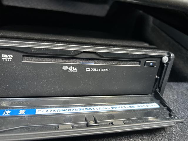 ヤリス ハイブリッドＺ　メーカーナビ　バックモニター　全方位モニター　前後ドライブレコーダー　ブルートゥースオーディオ　ＥＴＣ　ＵＳＢ　パーキングアシスト　トヨタセーフティーセンス　車線逸脱警報　ＡＣ１００Ｖ（16枚目）