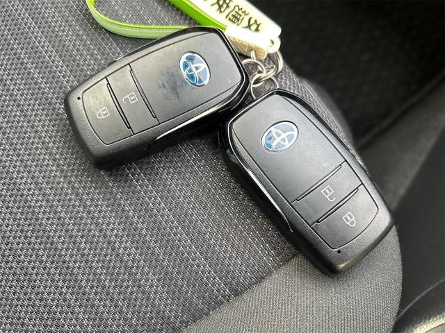 ヤリス ハイブリッドＺ　９インチオーディオ　バックモニター　純正エアロ　ブルートゥースオーディオ　ＥＴＣ　ＵＳＢ　トヨタセーフティーセンス　車線逸脱警報　１５インチアルミホイル　コーナーセンサー（14枚目）
