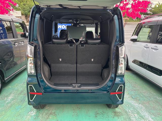 豊富な車種にアルミ、ナビを完備！全てのお車をエンジンルームまできれいに整備しております☆