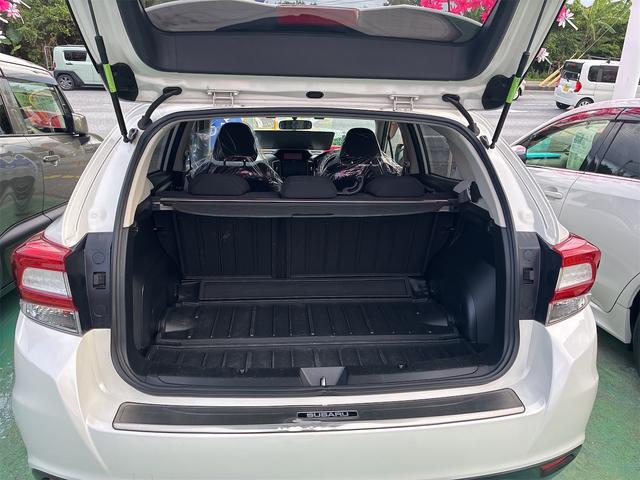 豊富な車種にアルミ、ナビを完備！全てのお車をエンジンルームまできれいに整備しております☆