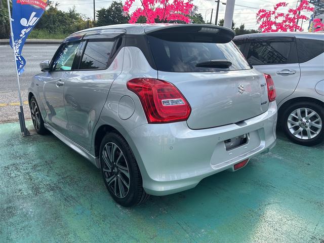 青い看板が目印です。グーネット沖縄より無料通話あります。００７８－６０４５－６６１０