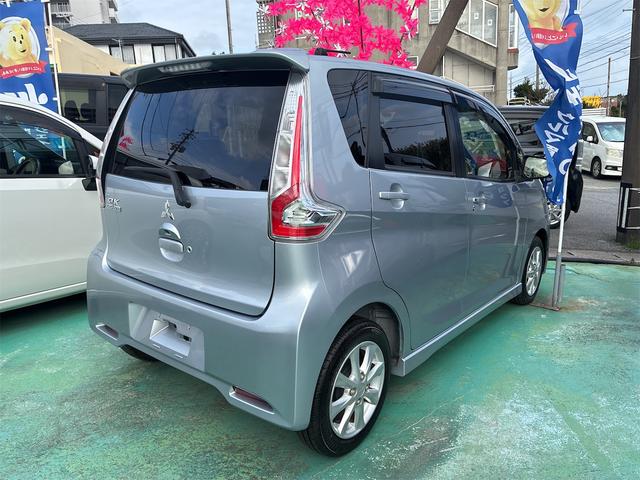 青い看板が目印です。グーネット沖縄より無料通話あります。００７８－６０４５－６６１０