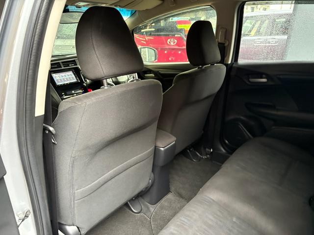 シャトル ハイブリッド　ホンダセンシング　ナビ　Ｂｌｕｅｔｏｏｔｈ　バックカメラ　衝突軽減ブレーキ（26枚目）