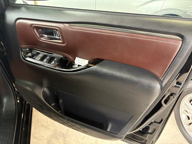 エスクァイア Gi ナビ TV DVD Bluetooth バックカメラ 両側電動スライドドア 衝突軽減ブレーキ(14枚目)