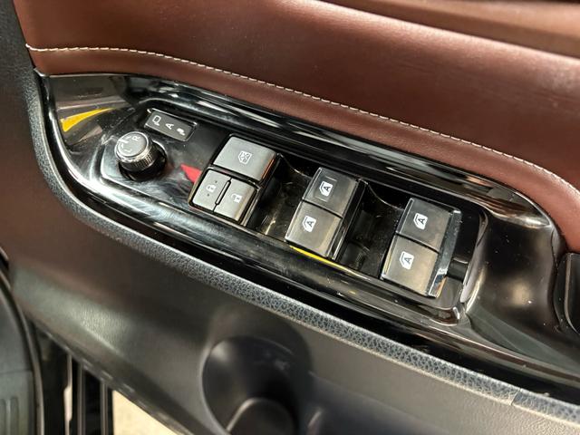 エスクァイア Gi ナビ TV DVD Bluetooth バックカメラ 両側電動スライドドア 衝突軽減ブレーキ(15枚目)