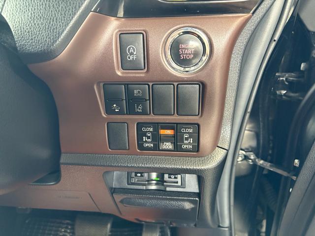 エスクァイア Gi ナビ TV DVD Bluetooth バックカメラ 両側電動スライドドア 衝突軽減ブレーキ(17枚目)