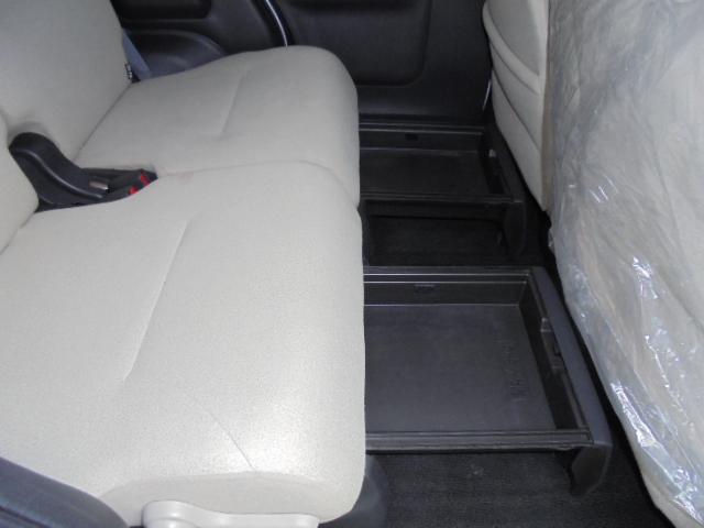 ムーヴキャンバス Ｘメイクアップリミテッド　ＳＡＩＩＩ　ワンオーナー　純正ナビ　全方位モニター　フルセグＴＶ　Ｂｌｕｅｔｏｏｔｈ　両側パワースライドドア　衝突被害軽減ブレーキ（16枚目）