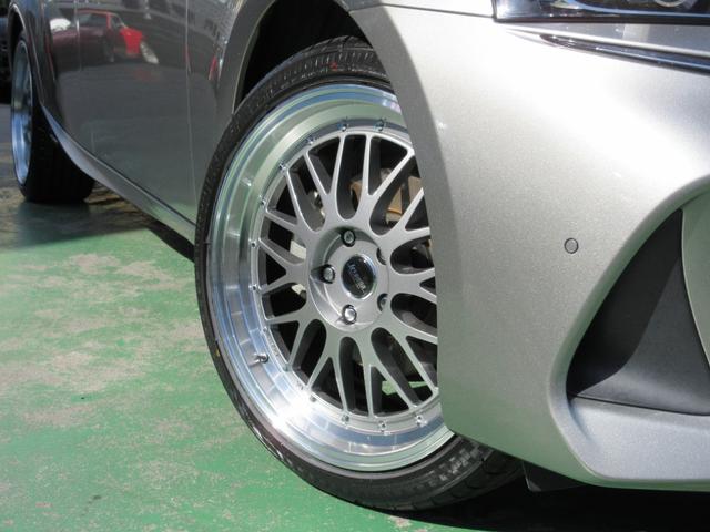 良質＆カッコイイＩＳ♪入荷しましたョ〜ｖ（＾ｏ＾）ｖ当店オーナーの自家用車として仕入れしましたが、程度が良いのでお客様に販売したいと思います。新品ＡＷは大人仕様で余裕のインセットです。車検も問題ナシ♪